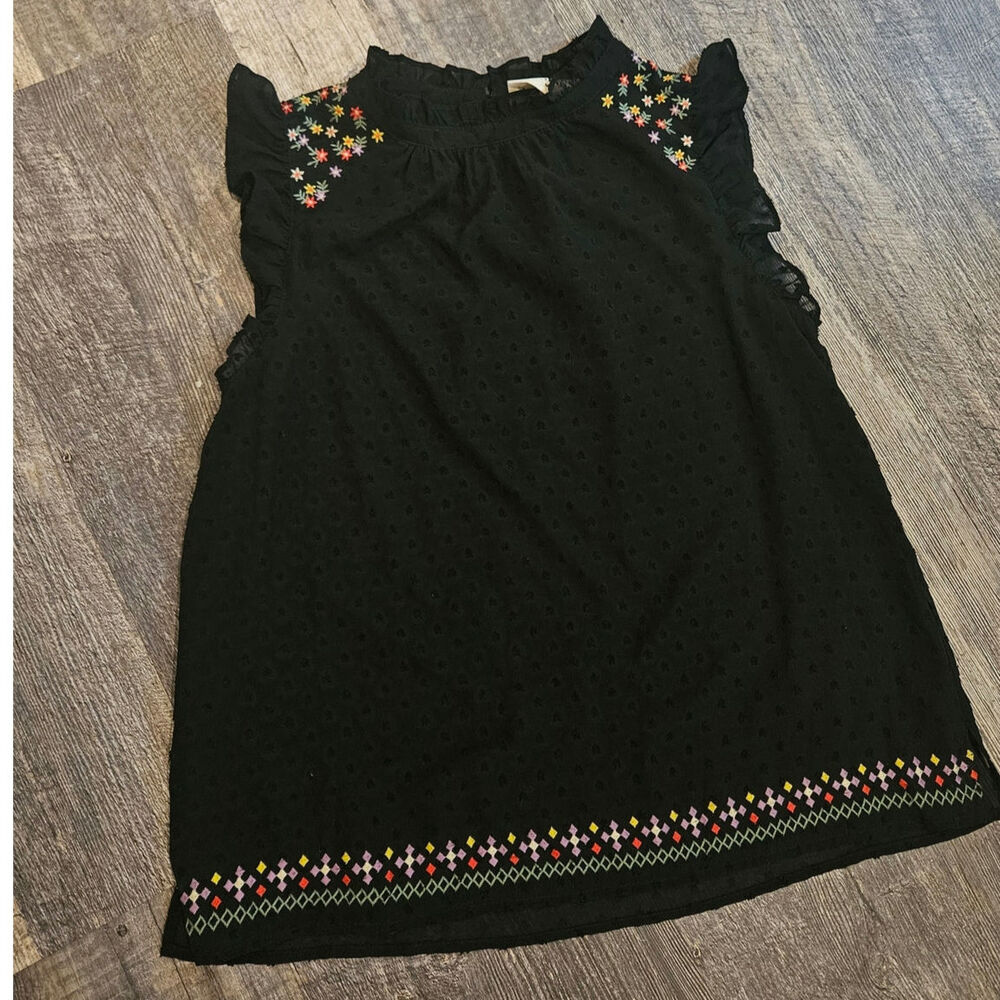 Savanna Jane swiss dot flutter tank womens medium embroidered floral New boho